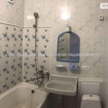 Продам квартиру, Гвардейцев Широнинцев ул. , 1 кім., 34 м², капитальный ремонт 