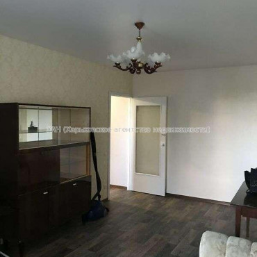 Продам квартиру, Гвардейцев Широнинцев ул. , 1 кім., 34 м², капитальный ремонт 