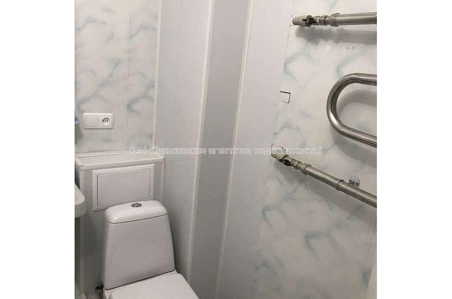 Продам квартиру, Гвардейцев Широнинцев ул. , 1 кім., 34 м², капитальный ремонт 