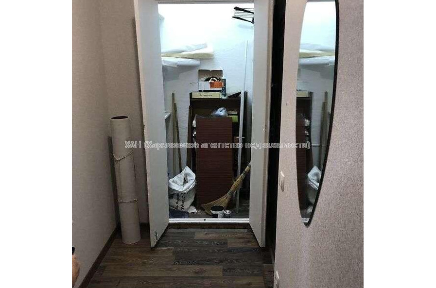 Продам квартиру, Гвардейцев Широнинцев ул. , 1 кім., 34 м², капитальный ремонт 