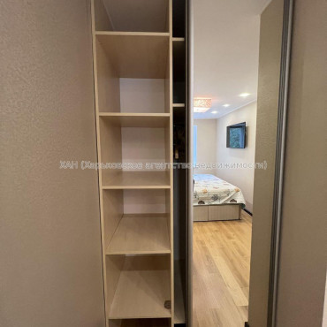 Продам квартиру, Проскуры ул. , 3 кім., 62 м², капитальный ремонт 