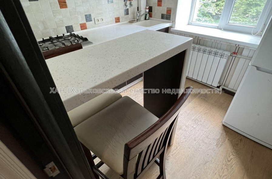 Продам квартиру, Проскуры ул. , 3 кім., 62 м², капитальный ремонт 