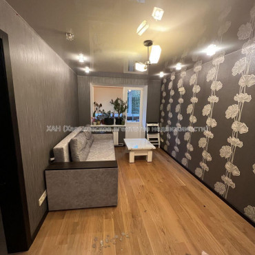 Продам квартиру, Проскуры ул. , 3 кім., 62 м², капитальный ремонт 