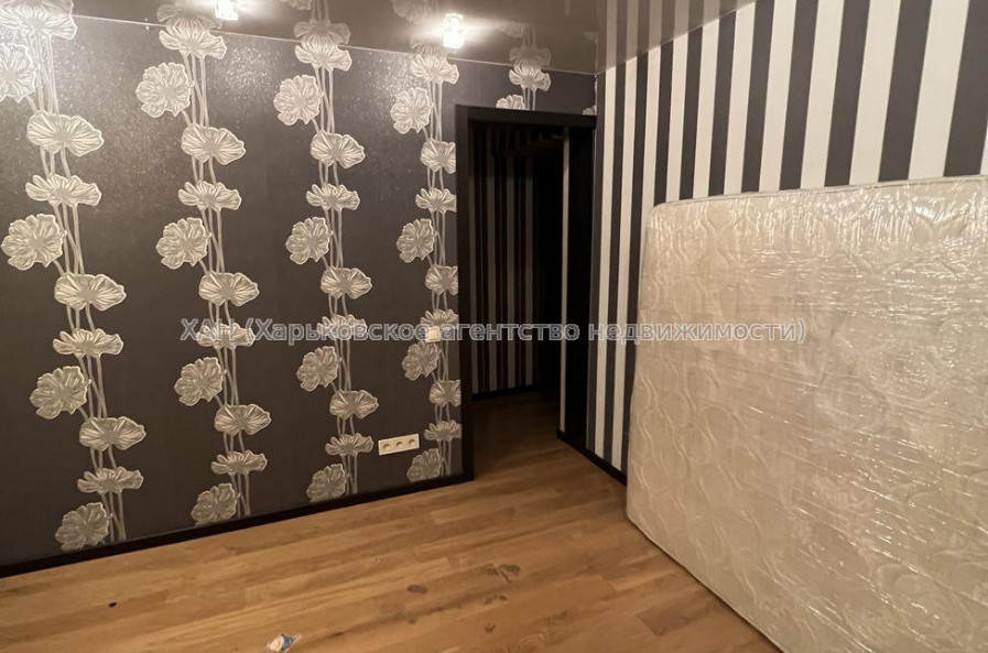 Продам квартиру, Проскуры ул. , 3 кім., 62 м², капитальный ремонт 