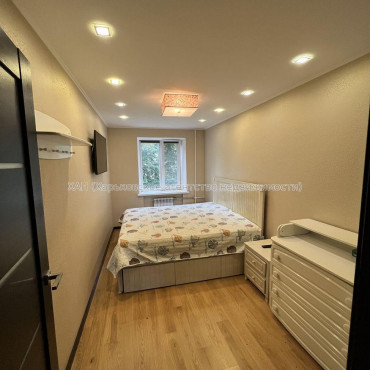 Продам квартиру, Проскуры ул. , 3  ком., 62 м², капитальный ремонт 