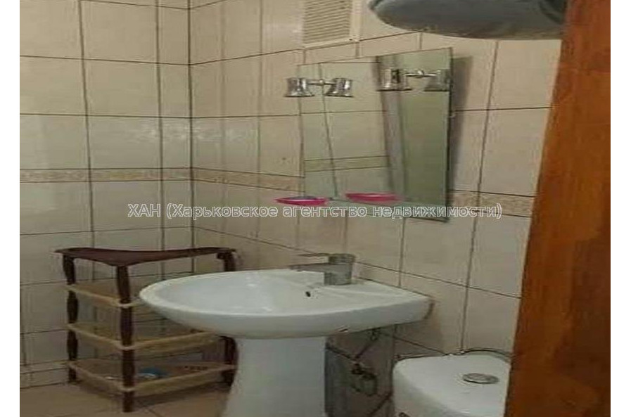 Продам квартиру, 23 Августа ул. , 1 кім., 40 м², капитальный ремонт 