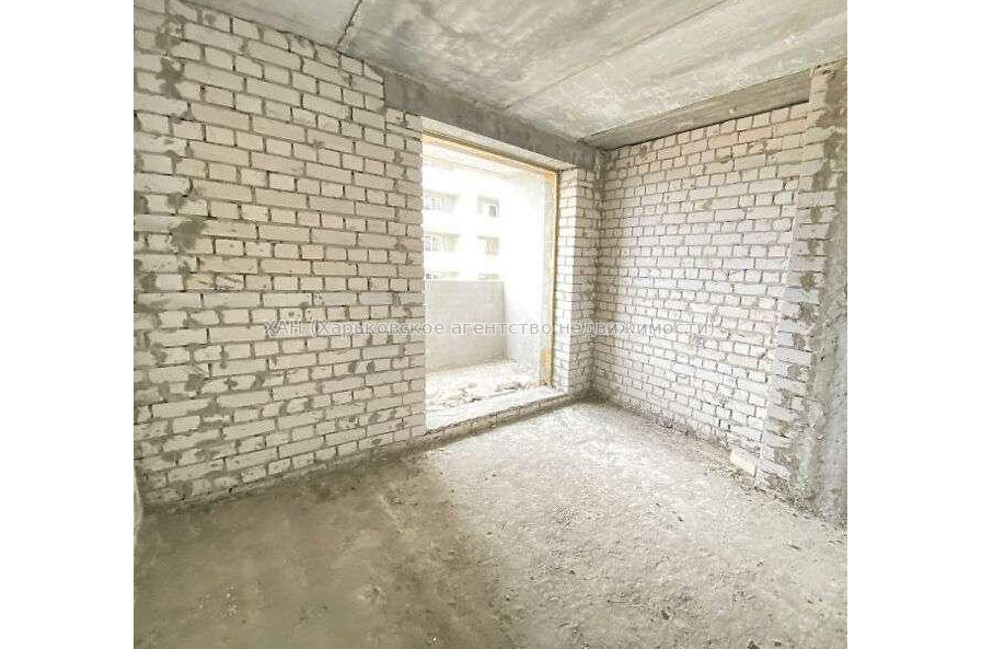 Продам квартиру, Валентиновская ул. , 1 кім., 39 м², без ремонта 
