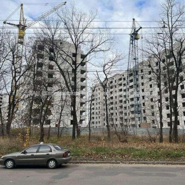 Продам квартиру, Валентиновская ул. , 1 кім., 39 м², без ремонта 