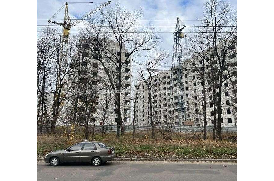 Продам квартиру, Валентиновская ул. , 1 кім., 39 м², без ремонта 