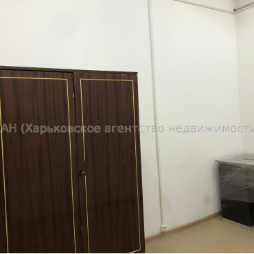 Здам нежитлову нерухомість, производственное помещение , 4 кім., 220 м²