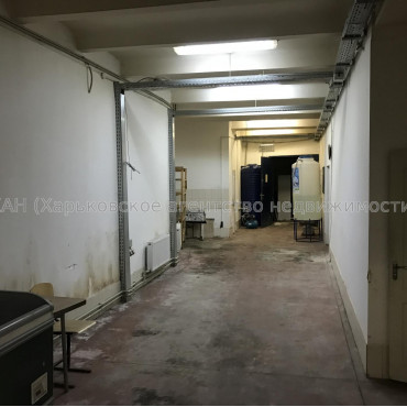 Здам нежитлову нерухомість, производственное помещение , 4 кім., 220 м²
