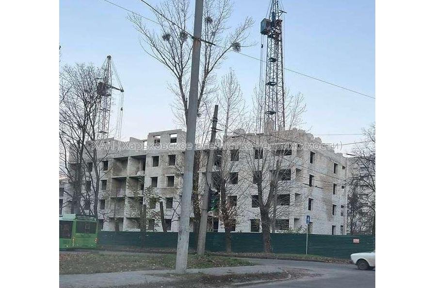 Продам квартиру, Мира ул. , 1 кім., 39 м², без внутренних работ 