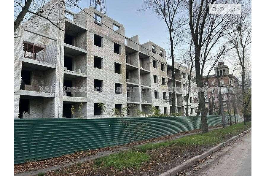 Продам квартиру, Мира ул. , 1  ком., 39 м², без внутренних работ 