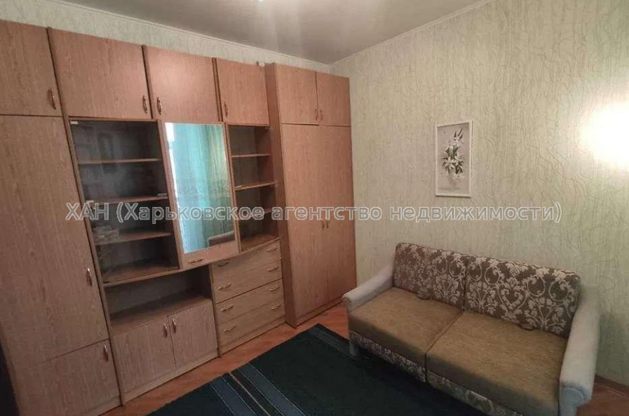 Продам квартиру, Григория Сковороды ул. , 3 кім., 64 м², капитальный ремонт 