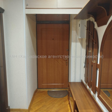 Продам квартиру, Григория Сковороды ул. , 3  ком., 64 м², капитальный ремонт 