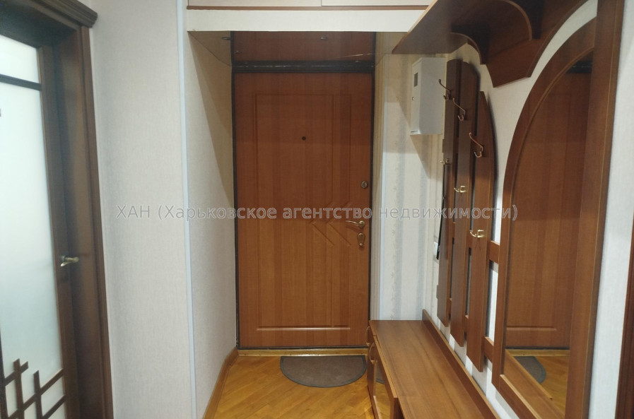 Продам квартиру, Григория Сковороды ул. , 3  ком., 64 м², капитальный ремонт 