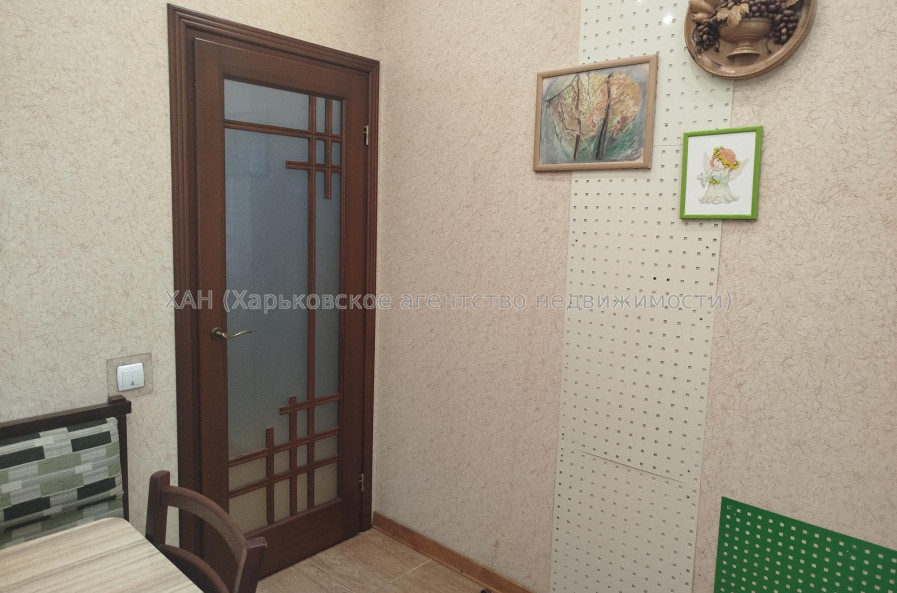 Продам квартиру, Григория Сковороды ул. , 3  ком., 64 м², капитальный ремонт 