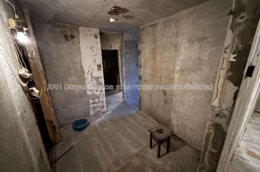 Продам квартиру, Победы просп. , 2  ком., 48 м², без ремонта 