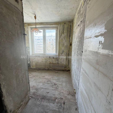 Продам квартиру, Победы просп. , 2 кім., 48 м², без ремонта 