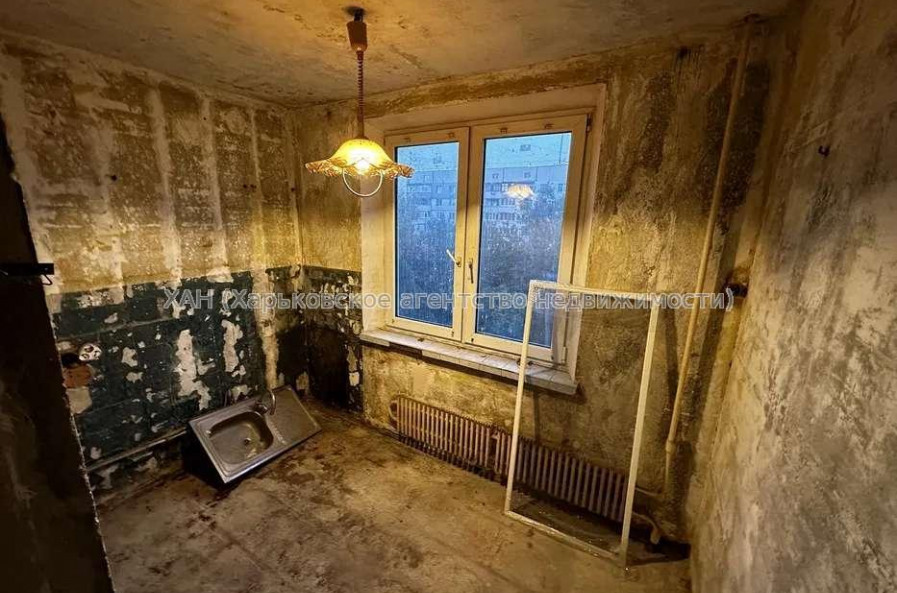 Продам квартиру, Победы просп. , 2  ком., 48 м², без ремонта 