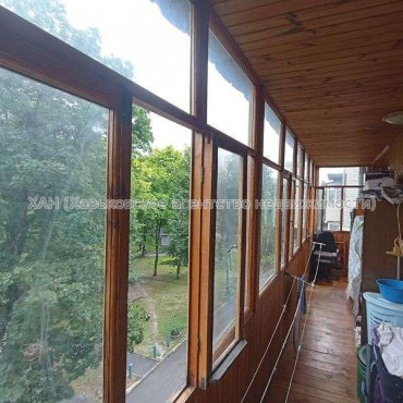 Продам квартиру, Науки просп. , 3  ком., 76 м², капитальный ремонт 