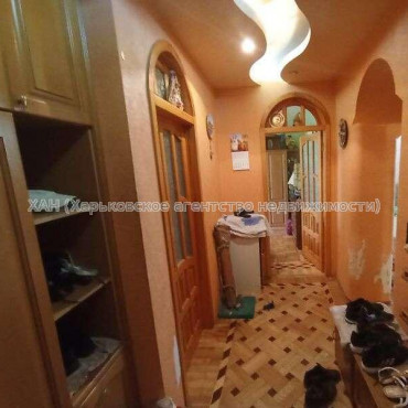 Продам квартиру, Науки просп. , 3  ком., 76 м², капитальный ремонт 