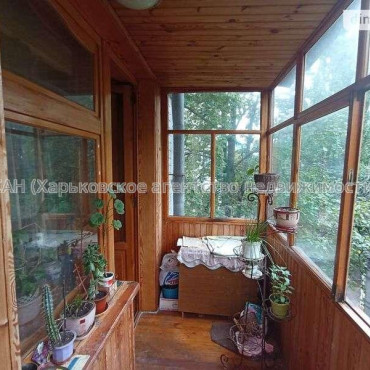 Продам квартиру, Науки просп. , 3  ком., 76 м², капитальный ремонт 