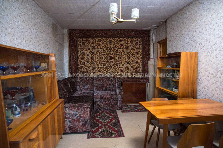 Продам квартиру, Героев Харькова просп. , 2  ком., 47 м², без ремонта 