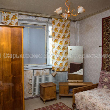Продам квартиру, Героев Харькова просп. , 2  ком., 47 м², без ремонта 
