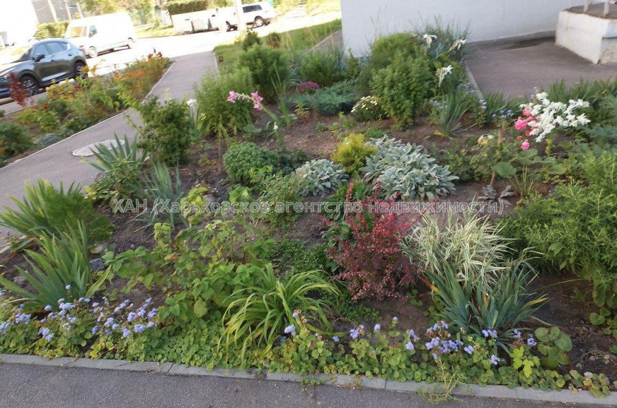 Продам квартиру, Любови Малой  просп. , 2 кім., 70 м², капитальный ремонт 