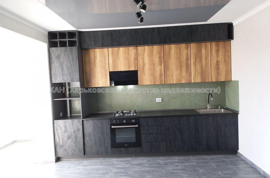 Продам квартиру, Любови Малой  просп. , 2 кім., 70 м², капитальный ремонт 