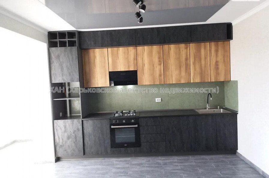 Продам квартиру, Любови Малой  просп. , 2 кім., 70 м², капитальный ремонт 