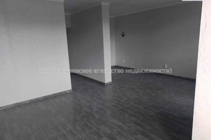 Продам квартиру, Любови Малой  просп. , 2 кім., 70 м², капитальный ремонт 