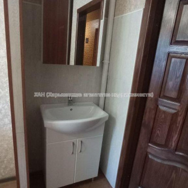 Продам квартиру, Шекспира ул. , 1 кім., 10 м², капитальный ремонт 