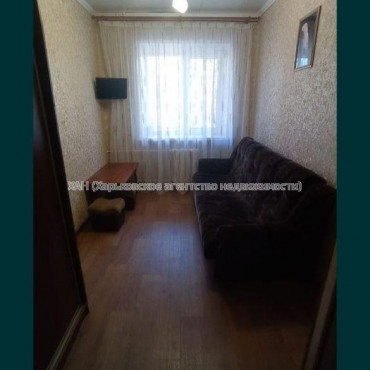 Продам квартиру, Шекспира ул. , 1 кім., 10 м², капитальный ремонт 