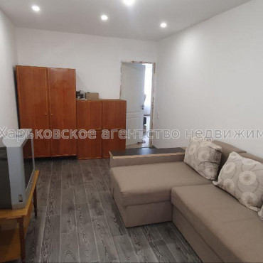 Продам квартиру, Тракторостроителей просп. , 3  ком., 65 м², капитальный ремонт 