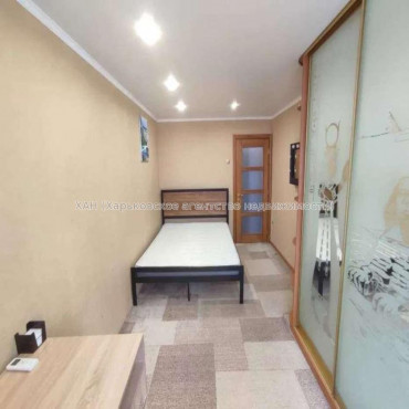 Продам квартиру, Деревянко ул. , 2  ком., 45 м², капитальный ремонт 