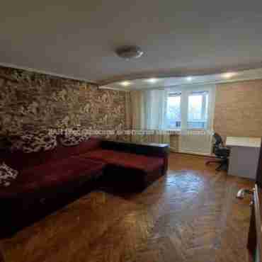 Продам квартиру, Деревянко ул. , 2 кім., 45 м², капитальный ремонт 