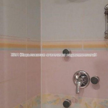 Продам квартиру, Непокоренных ул. , 2 кім., 63 м², евроремонт 