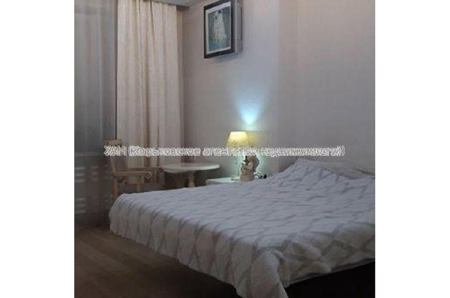 Продам квартиру, Непокоренных ул. , 2 кім., 63 м², евроремонт 