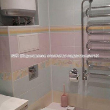 Продам квартиру, Непокоренных ул. , 2 кім., 63 м², евроремонт 