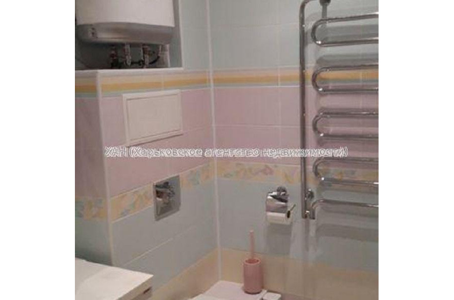 Продам квартиру, Непокоренных ул. , 2 кім., 63 м², евроремонт 