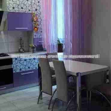 Продам квартиру, Непокоренных ул. , 2 кім., 63 м², евроремонт 