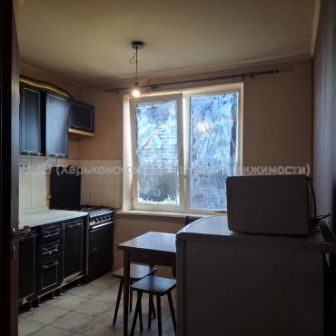 Продам квартиру, Валентиновская ул. , 2  ком., 44 м², капитальный ремонт 