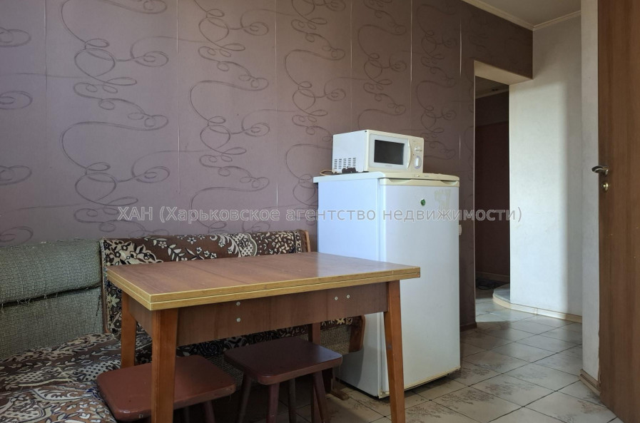 Продам квартиру, Валентиновская ул. , 2  ком., 44 м², капитальный ремонт 
