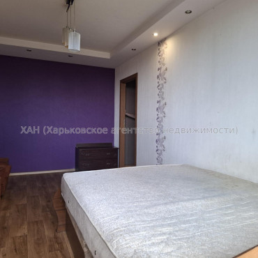 Продам квартиру, Валентиновская ул. , 2  ком., 44 м², капитальный ремонт 