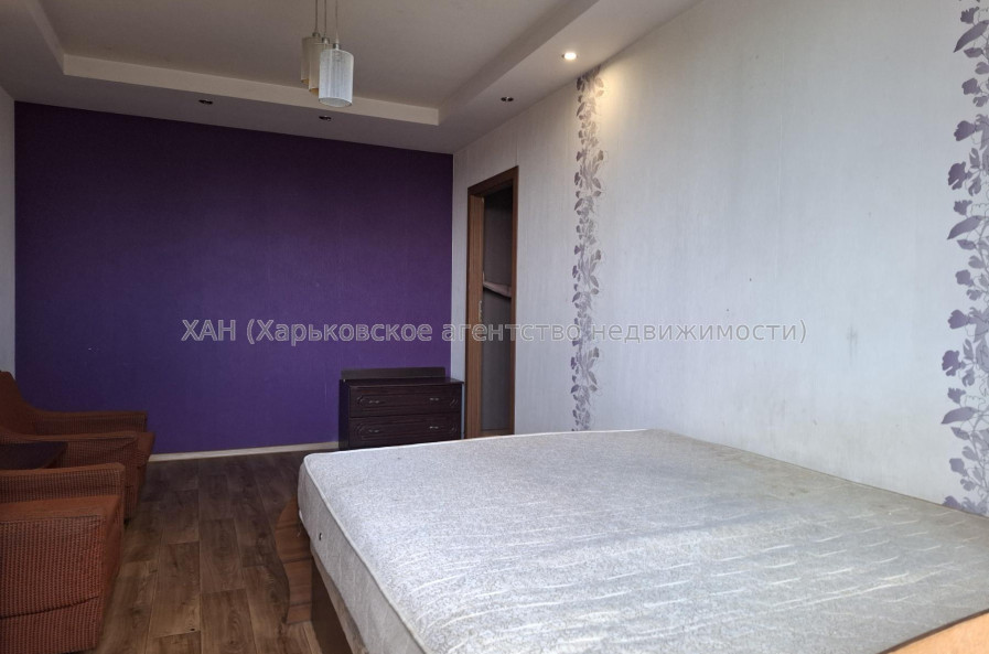 Продам квартиру, Валентиновская ул. , 2  ком., 44 м², капитальный ремонт 