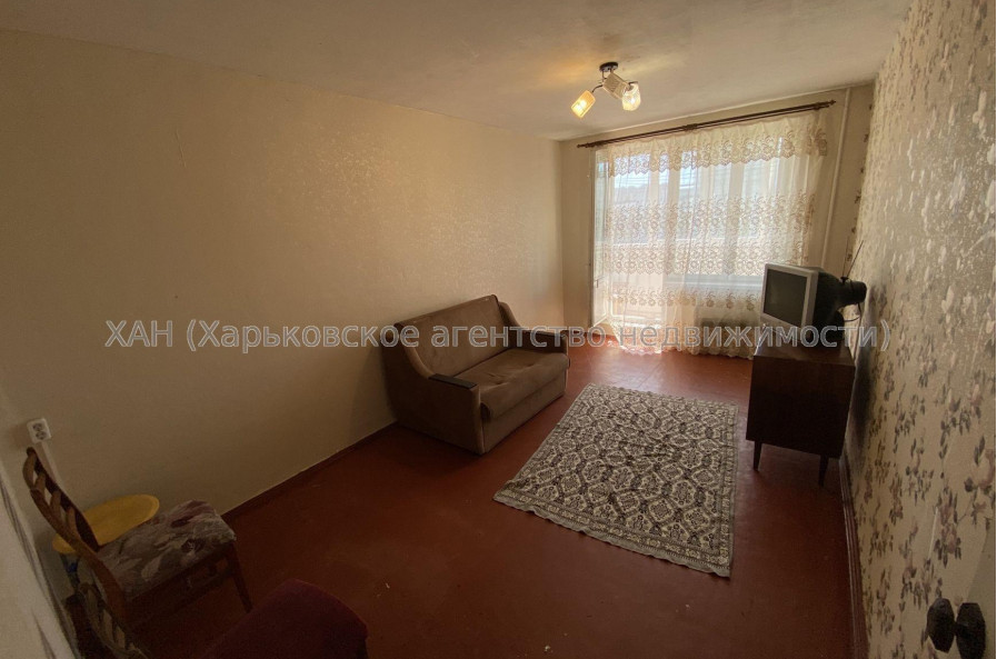 Продам квартиру, Победы просп. , 1 кім., 36 м², косметический ремонт 