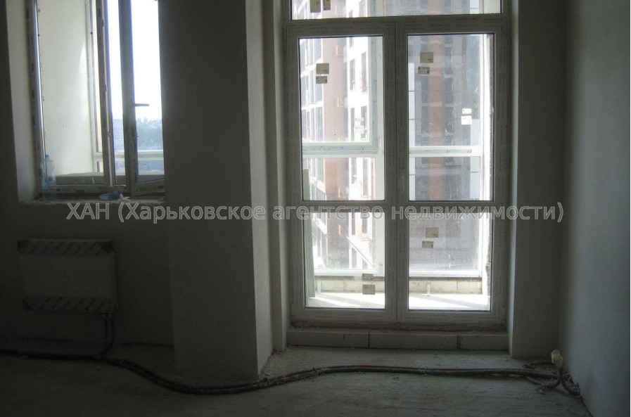 Продам квартиру, Динамовская ул. , 2  ком., 103 м², без отделочных работ 