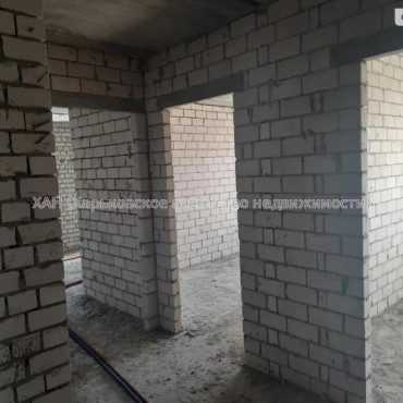 Продам квартиру, Мира ул. , 2  ком., 74 м², без внутренних работ 